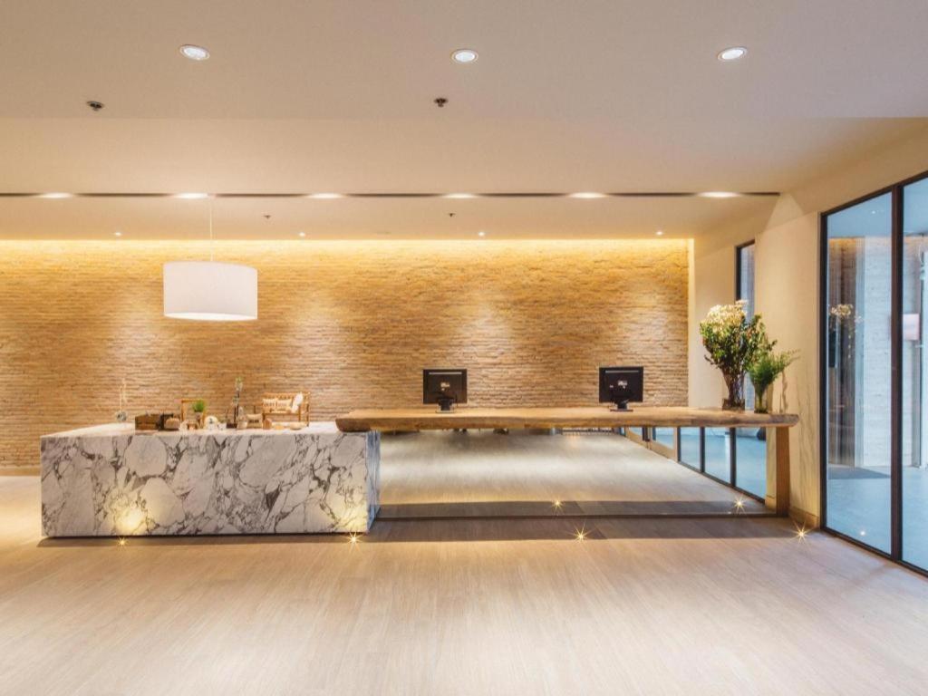 Clef Hotel Бангкок Екстер'єр фото
