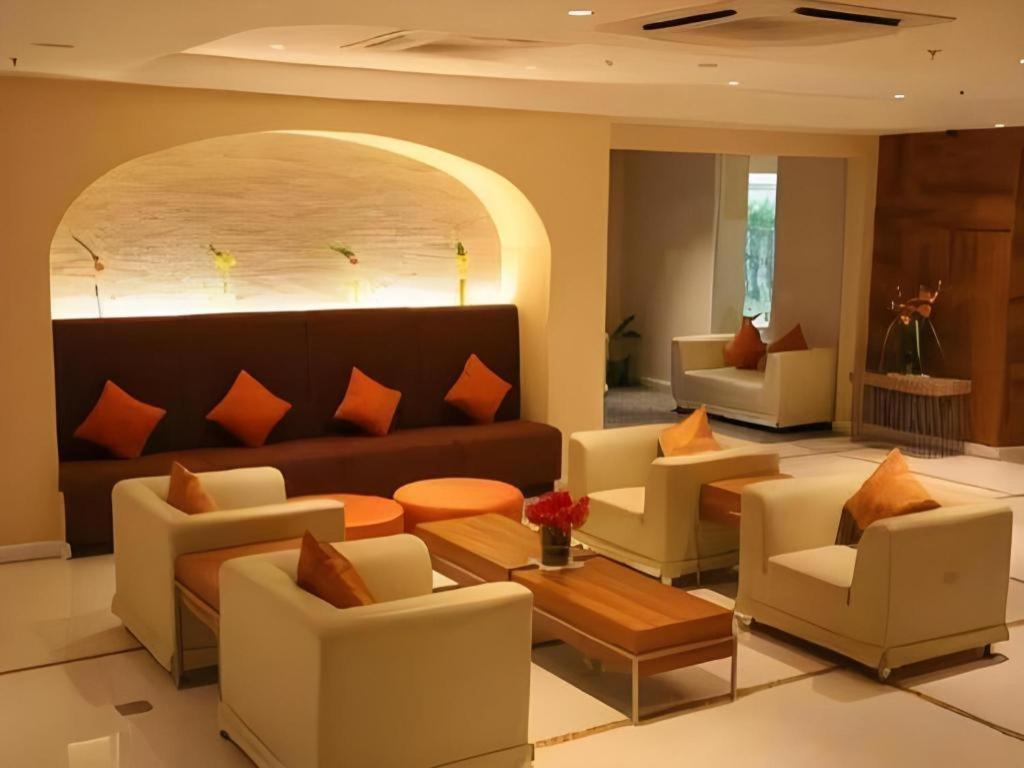 Clef Hotel Бангкок Екстер'єр фото